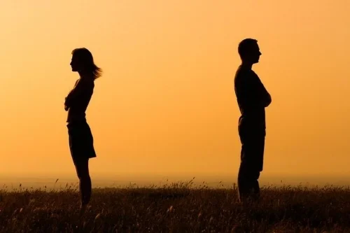 being on a break in a relationship3 1493043872 Why Can’t I Leave My Abuser?